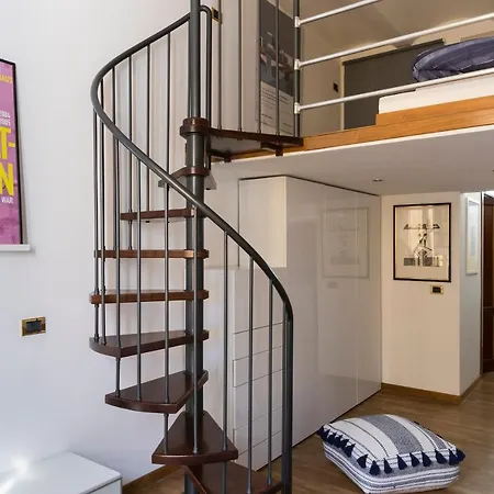 Bertani Romantic Loft In Trastevere