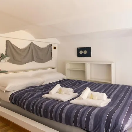 Bertani Romantic Loft In Trastevere Roma