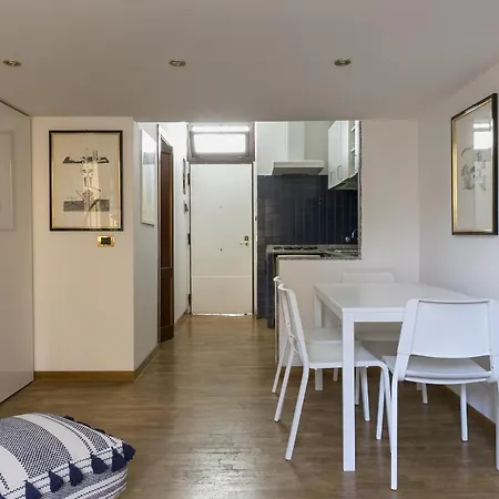 Bertani Romantic Loft In Trastevere * Roma